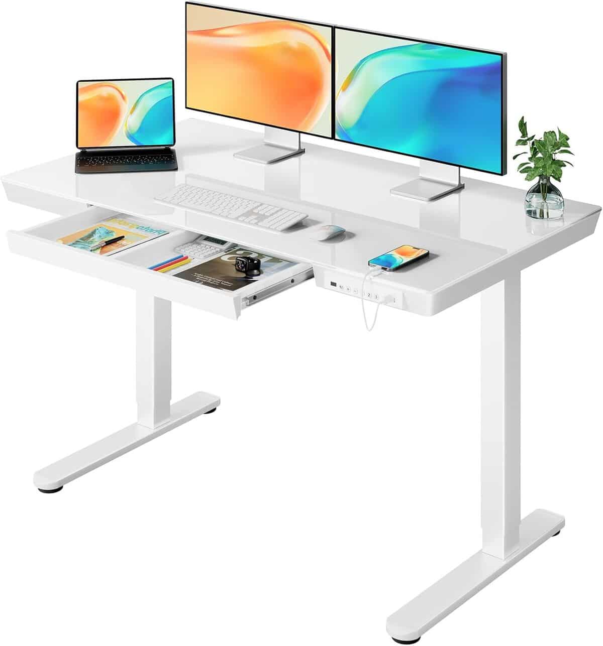 Test du bureau assis-debout ErGear : design en verre avec ports USB