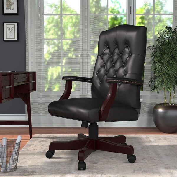 Boss Office Products B905-BK Caressoft Fauteuil de direction classique Finition acajou Noir